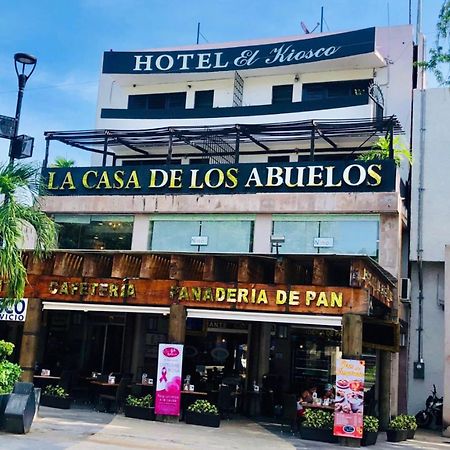 Hotel Zocalo Abuelos Acapulco Bagian luar foto