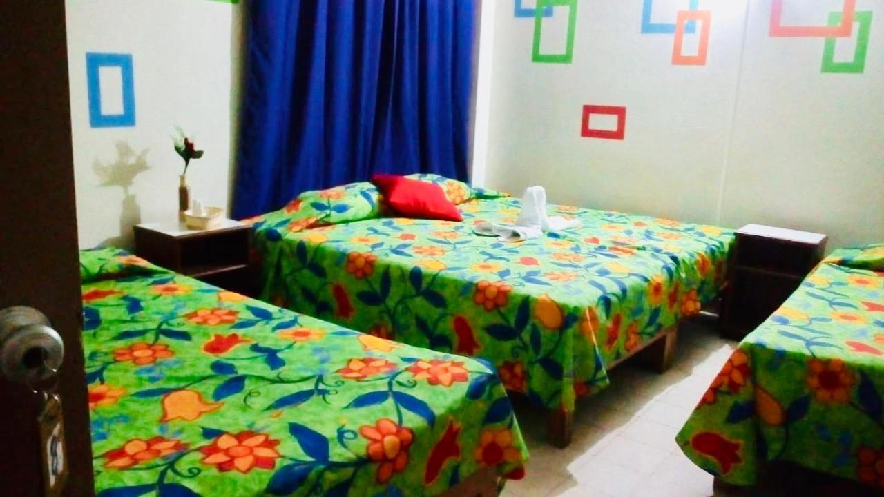 Hotel Zocalo Abuelos Acapulco Bagian luar foto