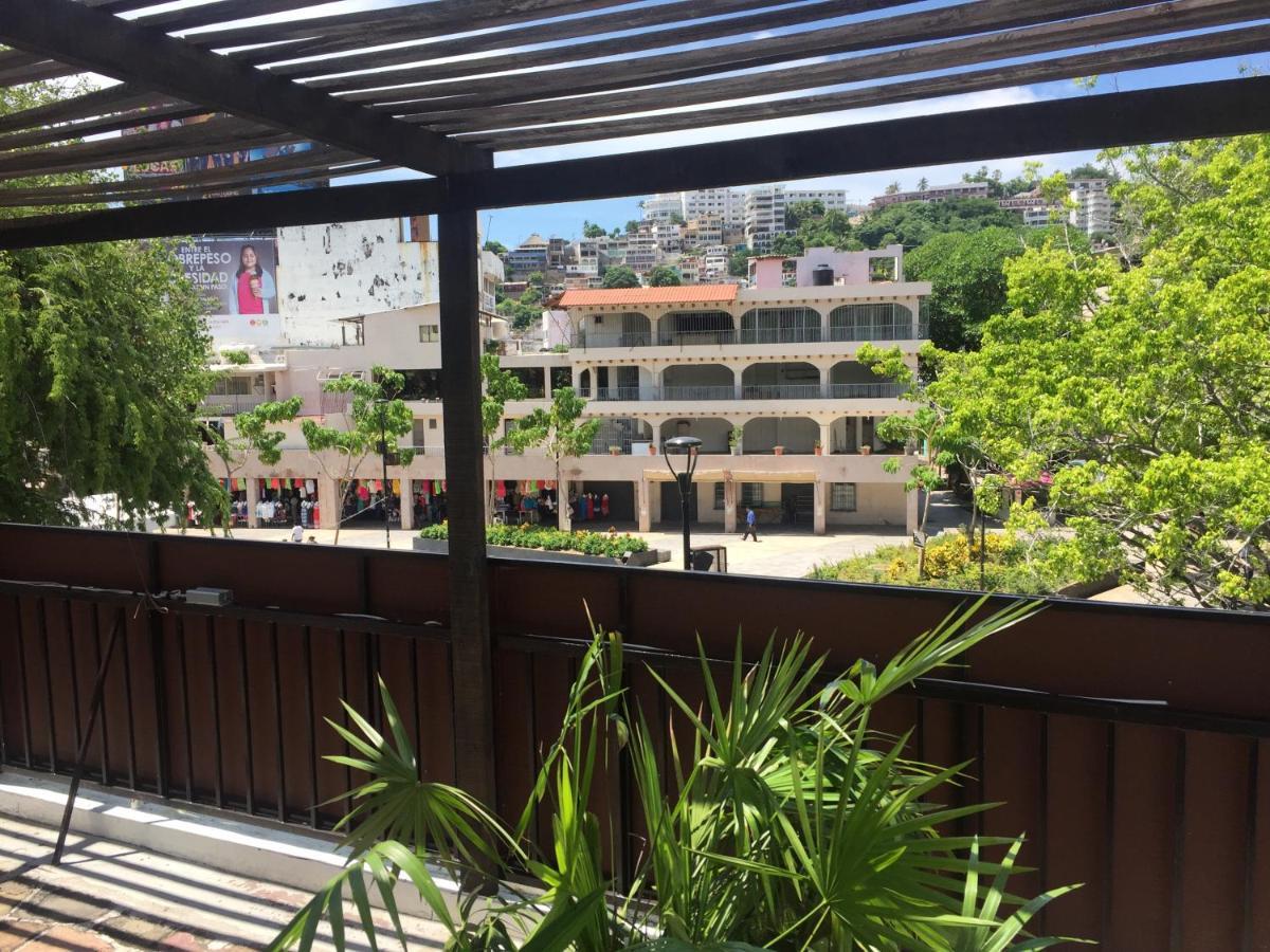 Hotel Zocalo Abuelos Acapulco Bagian luar foto