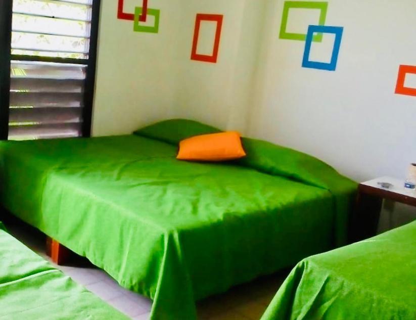 Hotel Zocalo Abuelos Acapulco Bagian luar foto