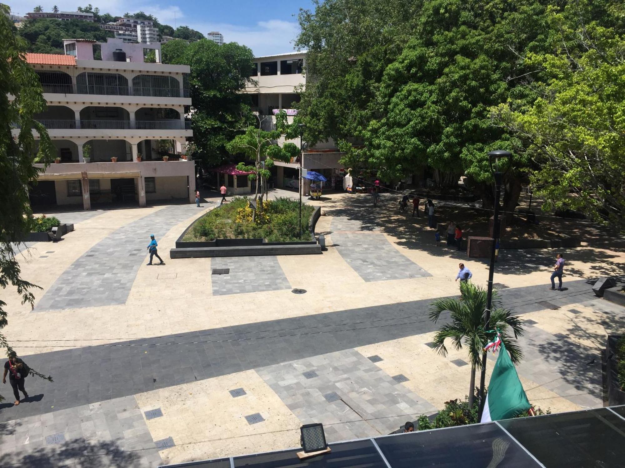 Hotel Zocalo Abuelos Acapulco Bagian luar foto