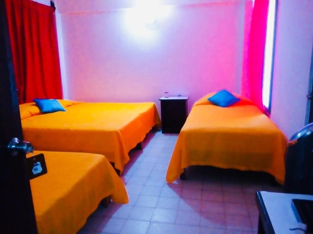 Hotel Zocalo Abuelos Acapulco Bagian luar foto