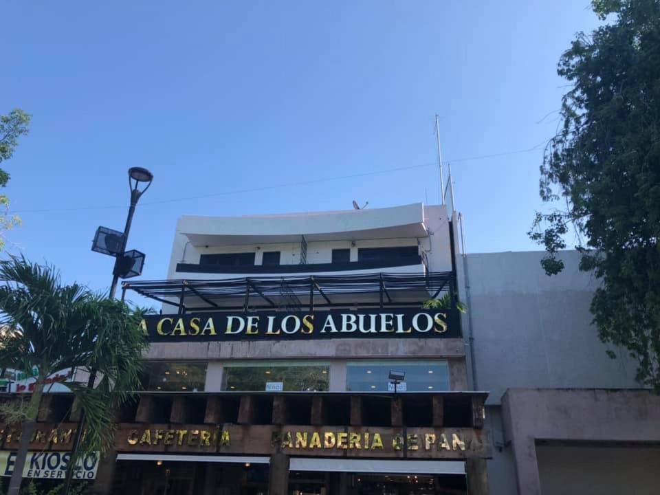 Hotel Zocalo Abuelos Acapulco Bagian luar foto