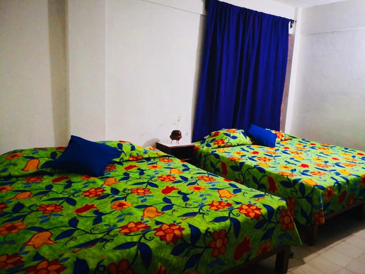 Hotel Zocalo Abuelos Acapulco Bagian luar foto