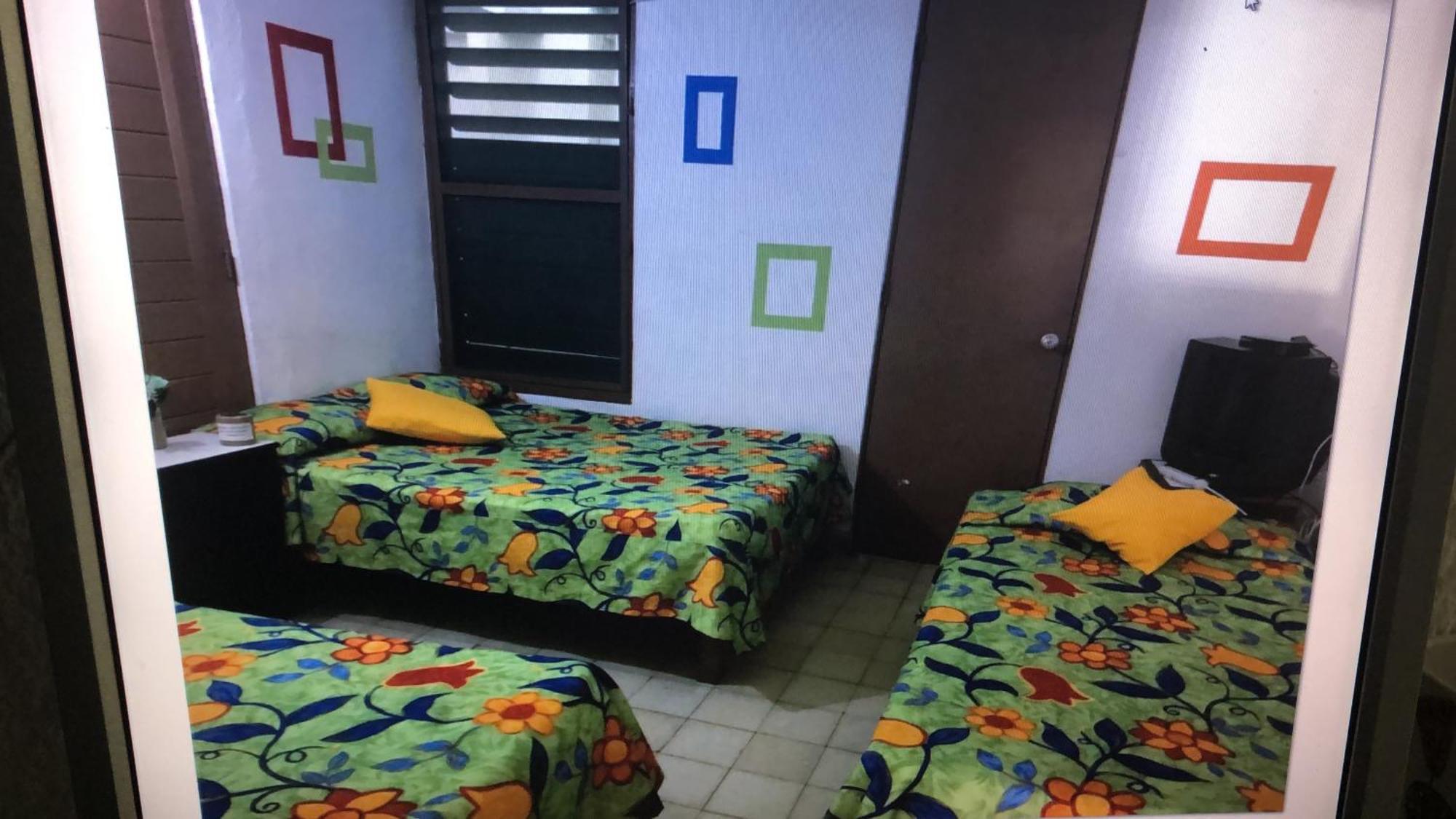 Hotel Zocalo Abuelos Acapulco Bagian luar foto